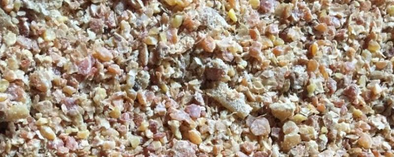 豆饼可以直接撒土里做肥料吗