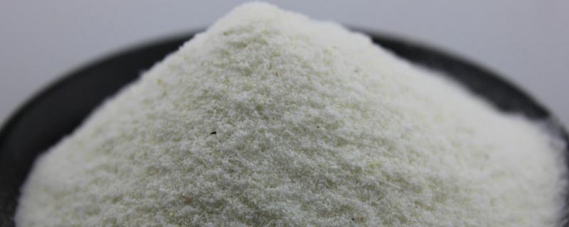 黑坑用轻麸还是雪花粉