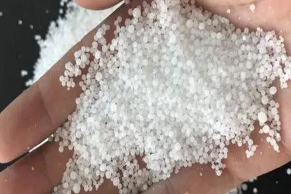 氮肥养花的作用及使用方法