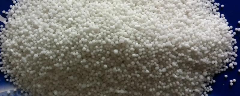 尿素和除草剂可以一起用吗