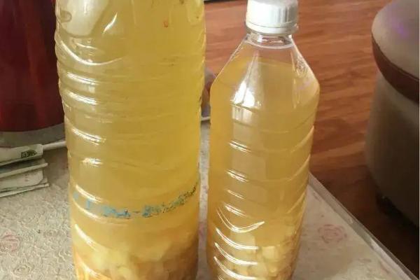 苹果皮泡水浇花有什么好处和坏处