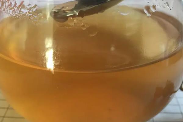 红糖水浇花到底好还是不好