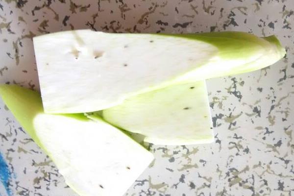 茭白里的小黑点是什么