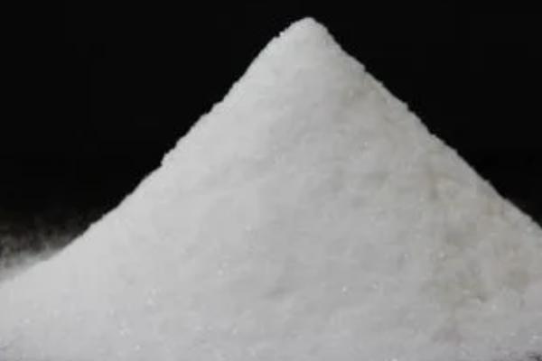 磷酸二氢钾如何在油菜上使用，根据生长发育的特性决定