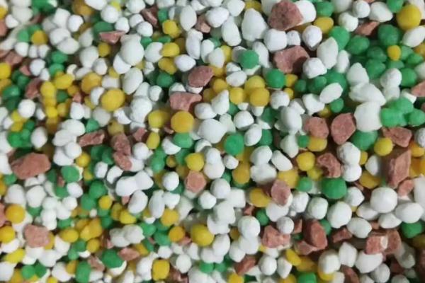 混配肥料要注意什么，混施原则为吸湿性与结块性越小越好