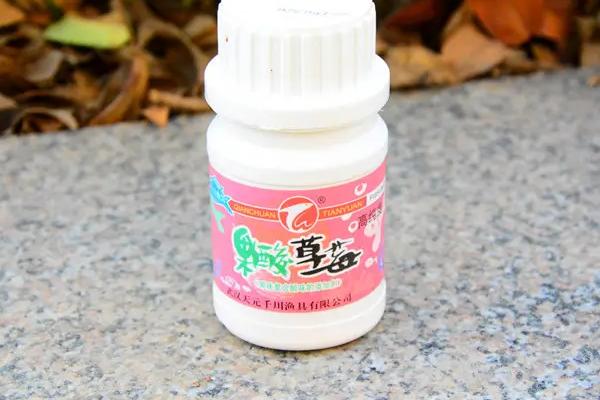 黑坑钓鱼用什么小药，可以依据季节决定