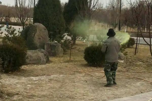 石硫合剂使用注意事项，要做到随配随用