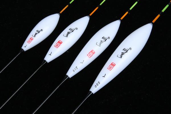 钓鱼如何解决走水，试一试双铅钓法和跑铅钓法