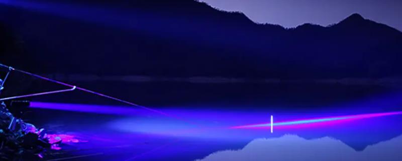 夜钓灯能不能用蓝光