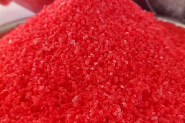 在河里钓鱼是否要打窝,可直接垂钓但打窝效果会更好