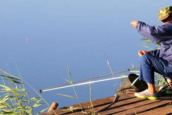 下雨的前一天好钓鱼吗,垂钓难度会较高