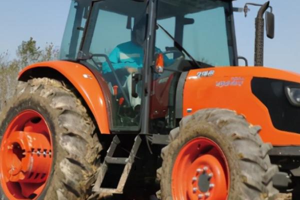 拖拉机如何避免噪音,掌握这几点好比装了消音器