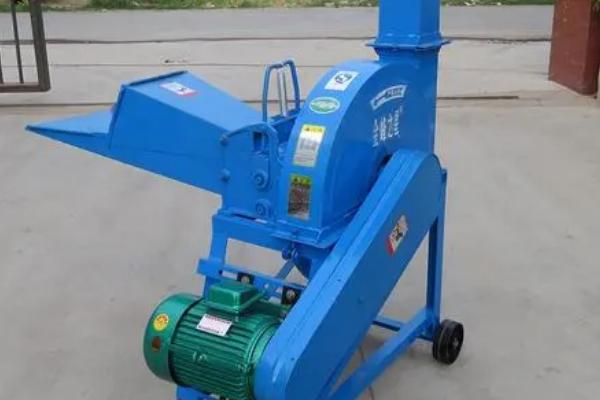 铡草机的保养方法,齿轮要时常加注黄油