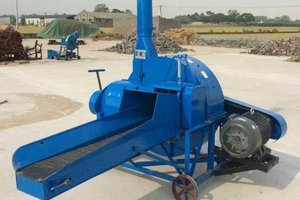 铡草机的保养方法,齿轮要时常加注黄油