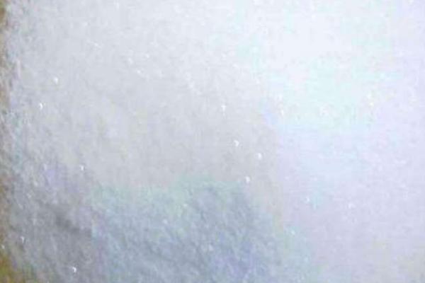 冲施碳酸氢铵的效果,效果良好而且搭配黄腐酸钾会更佳