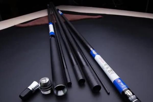 打窝竿与钓鱼竿的区别,用途、长度和硬度都不同