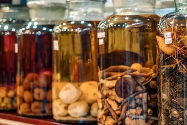 垂钓鲤鱼能不能使用药酒,可以使用且诱鱼效果较好