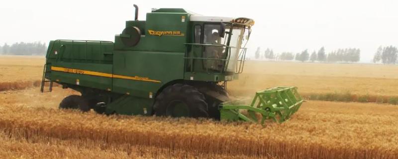 小麦联合收割机入库保管技巧