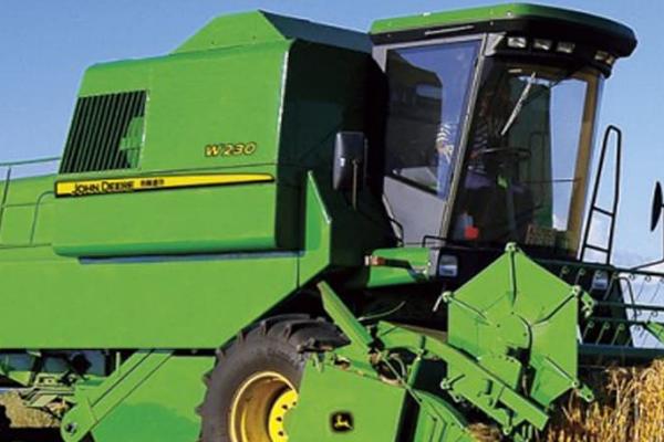 小麦联合收割机入库保管技巧,保管前机械内外要彻底清除杂物