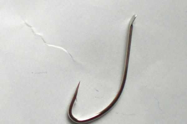 钓鱼几号线怎么选择,根据鱼的体型以及爆发力来选择