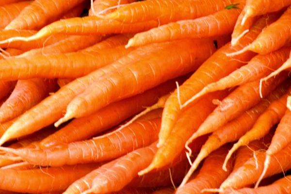 胡萝卜能放冰箱吗,可以放在冰箱冷藏室