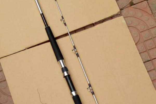 新手怎么使用海竿,绕线轮要用螺母固定住