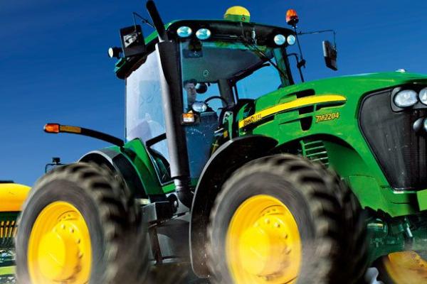 拖拉机有噪音怎么控制,加注光滑油可避免零件因产生摩擦而发出噪音