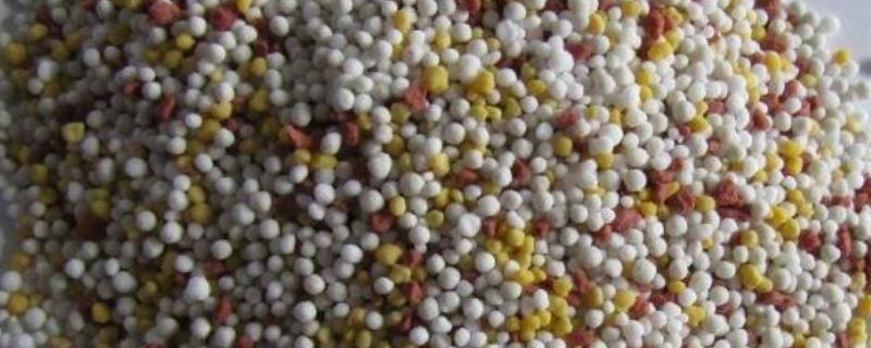 选择复混肥的依据