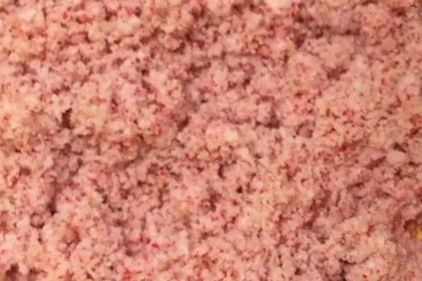 黑坑钓鲤鱼经典饵料配方,常见饵料有螺鲤3号、天下鲤、速攻湖库篇等