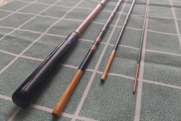 春天钓鲢鳙用什么味型的饵料，建议用腥味或酸味的