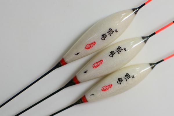 钓鱼漂怎么调整,先重铅找底、再逐渐修剪铅皮