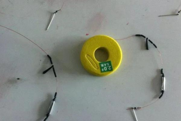 路亚钓翘嘴多少克为好,假饵在10-15克之间