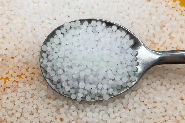 尿素的主要成分,氮元素是它的主要有效成分