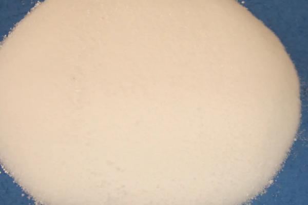 钾肥如何鉴别真假,常用铁片燃烧法和溶液燃烧法