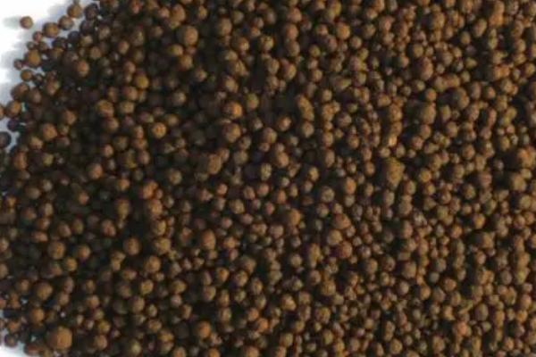 使用复合微生物肥料要注意什么,不可以和杀菌剂、除草剂混用