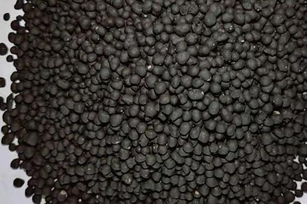 使用复合微生物肥料要注意什么,不可以和杀菌剂、除草剂混用