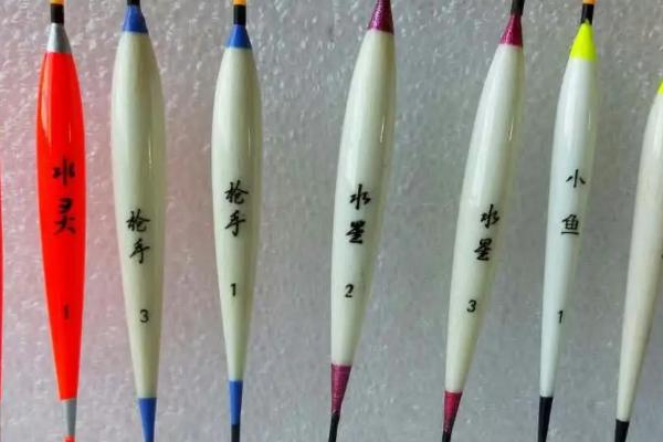 钓鱼走水用小漂还是大漂，用吃铅量较大的大漂更合适