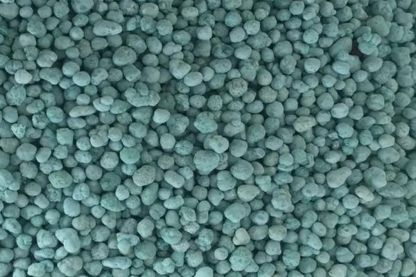 肥料如何鉴别真假,可通过加热或燃烧时的表现做出判断