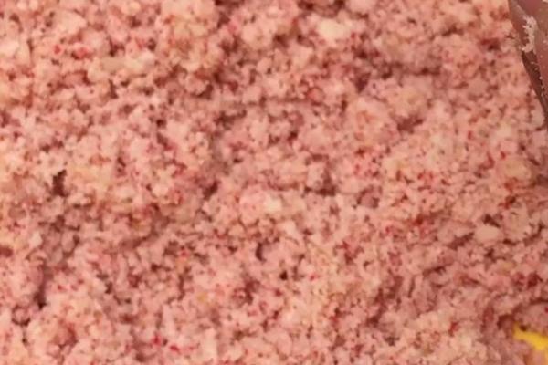 鲢鱼饵料配方，可以用玉米粉自制酸味的饵料