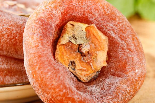 柿子太多了怎么处理，可冷藏或者做成柿饼、柿子果酱等