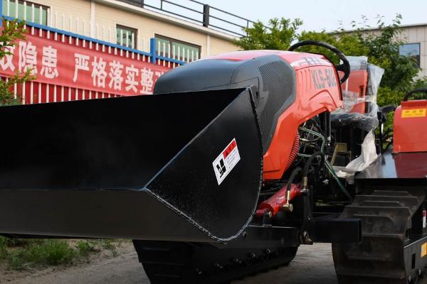 水田旋耕机使用技巧，前进速度和犁刀轴转速要根据具体情况而定