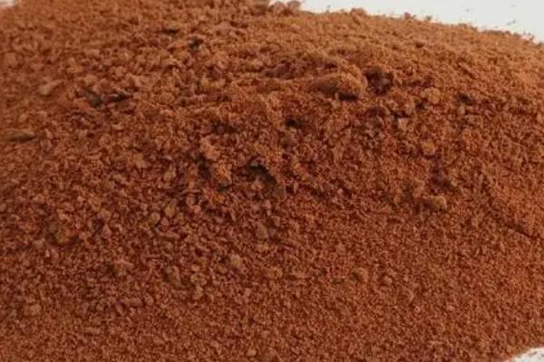 除磷剂怎么使用，直接投入水中即可