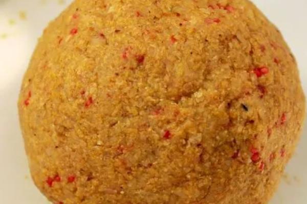 钓鲫鱼是奶香好还是腥香好,不同季节适合不同味型