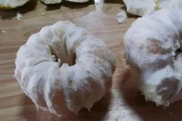 剥了皮的柚子如何保存，可以直接放到冰箱里面