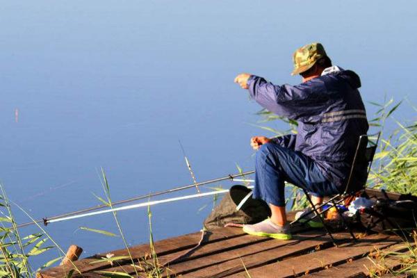 手竿钓鲢鳙用什么钩，伊势尼钩的使用频率最高