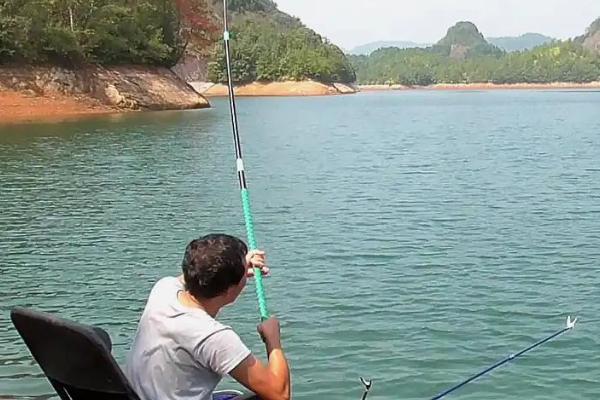 什么叫切线，指钓鱼过程中鱼线突然断掉的情况