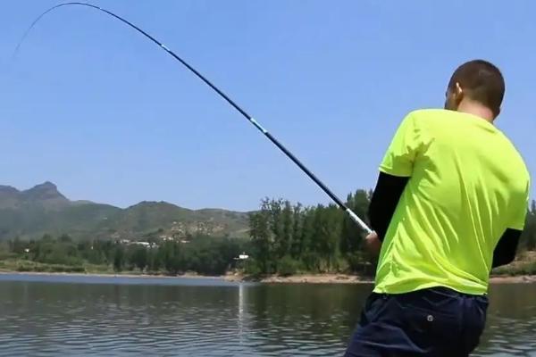 什么叫切线，指钓鱼过程中鱼线突然断掉的情况