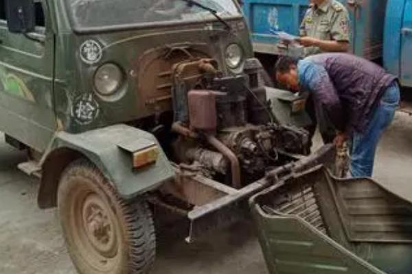 维修中型拖拉机要注意什么,离合器结合不平稳要更换摩擦片