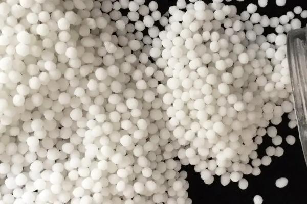 氮肥属于什么肥料，属于大量元素肥料