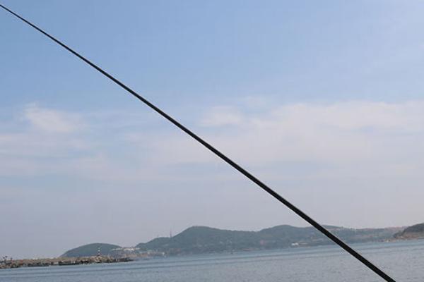 打窝竿是什么，是抛窝料的时候需要用到的一种工具